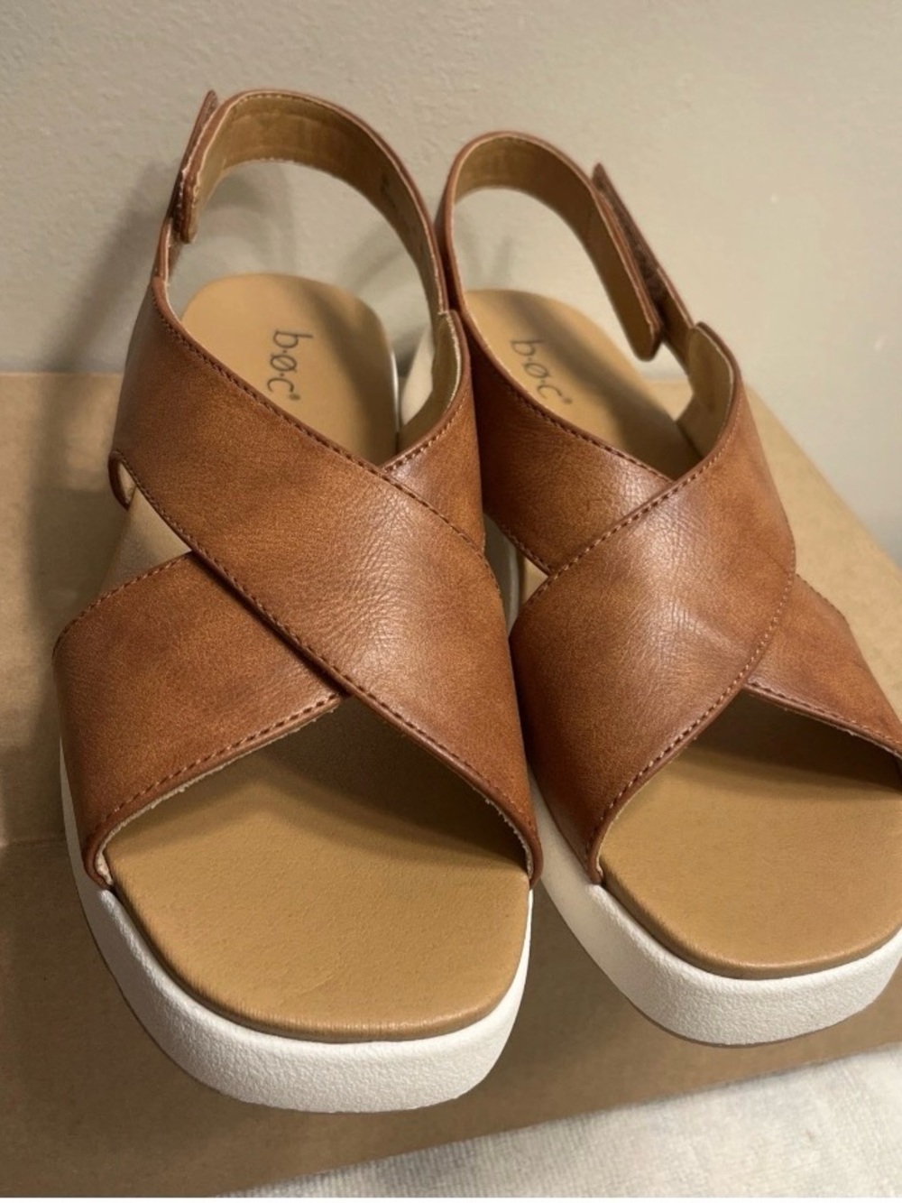 b.o.c. Women's Brown Crisscross Platform Slingback Sandals 11